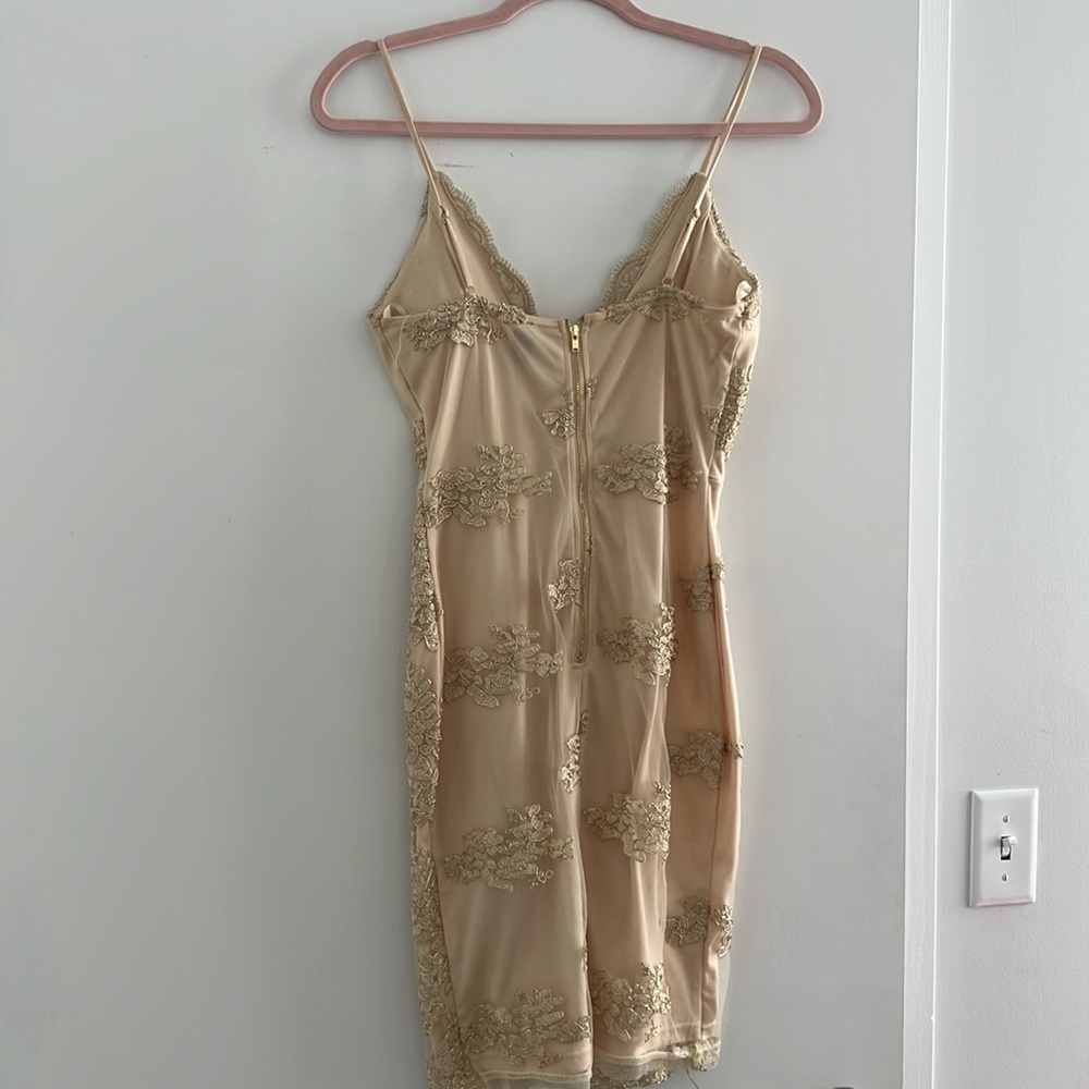 Dress - Picture 2 of 2